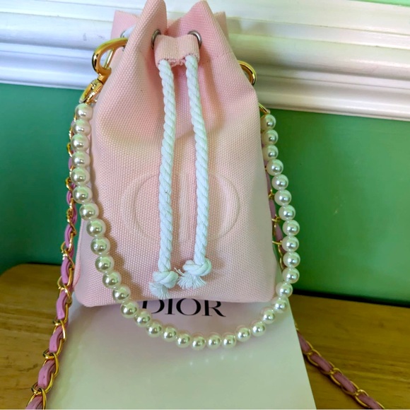 New dior pouch with box - Picture 3 of 6